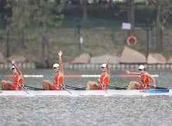 包含赛艇夜战：皖江灰熊队强势反弹岭东貔貅队，主帅临场妙招黑马成最大惊喜的词条